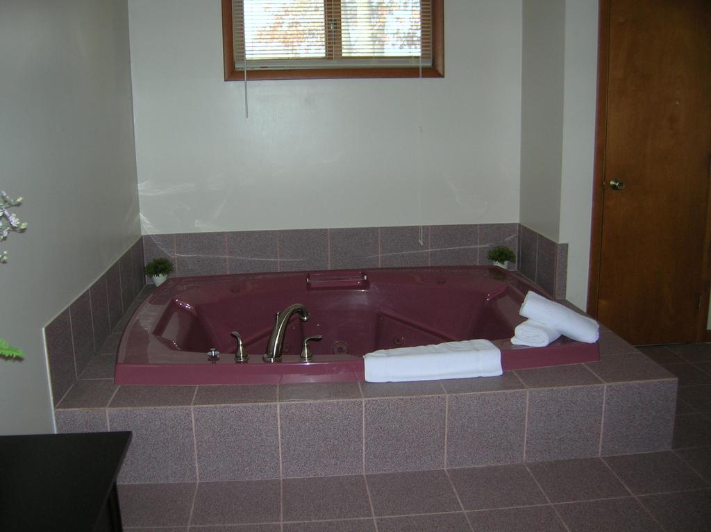 Camp Inn Lodge Oscoda Room photo