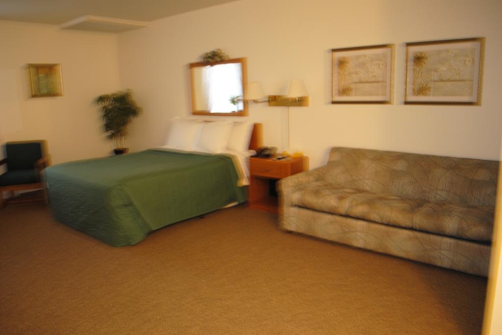 Camp Inn Lodge Oscoda Room photo